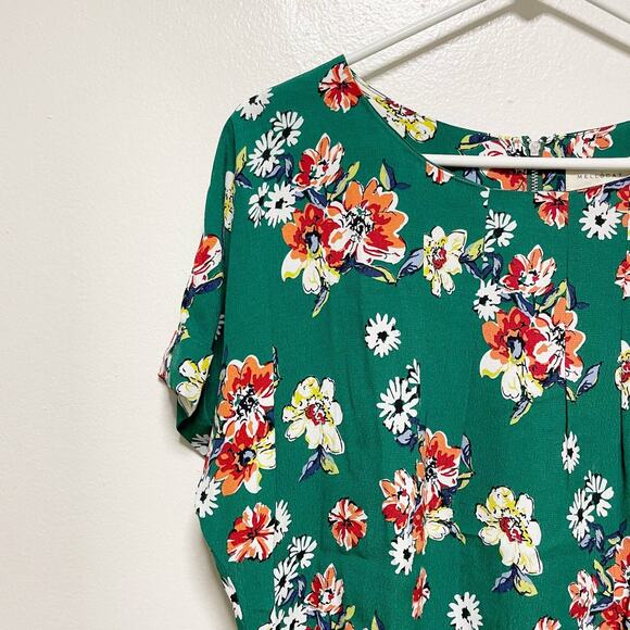 New! Melloday Green Floral Short Sleeve Blouse - Picture 3 of 7